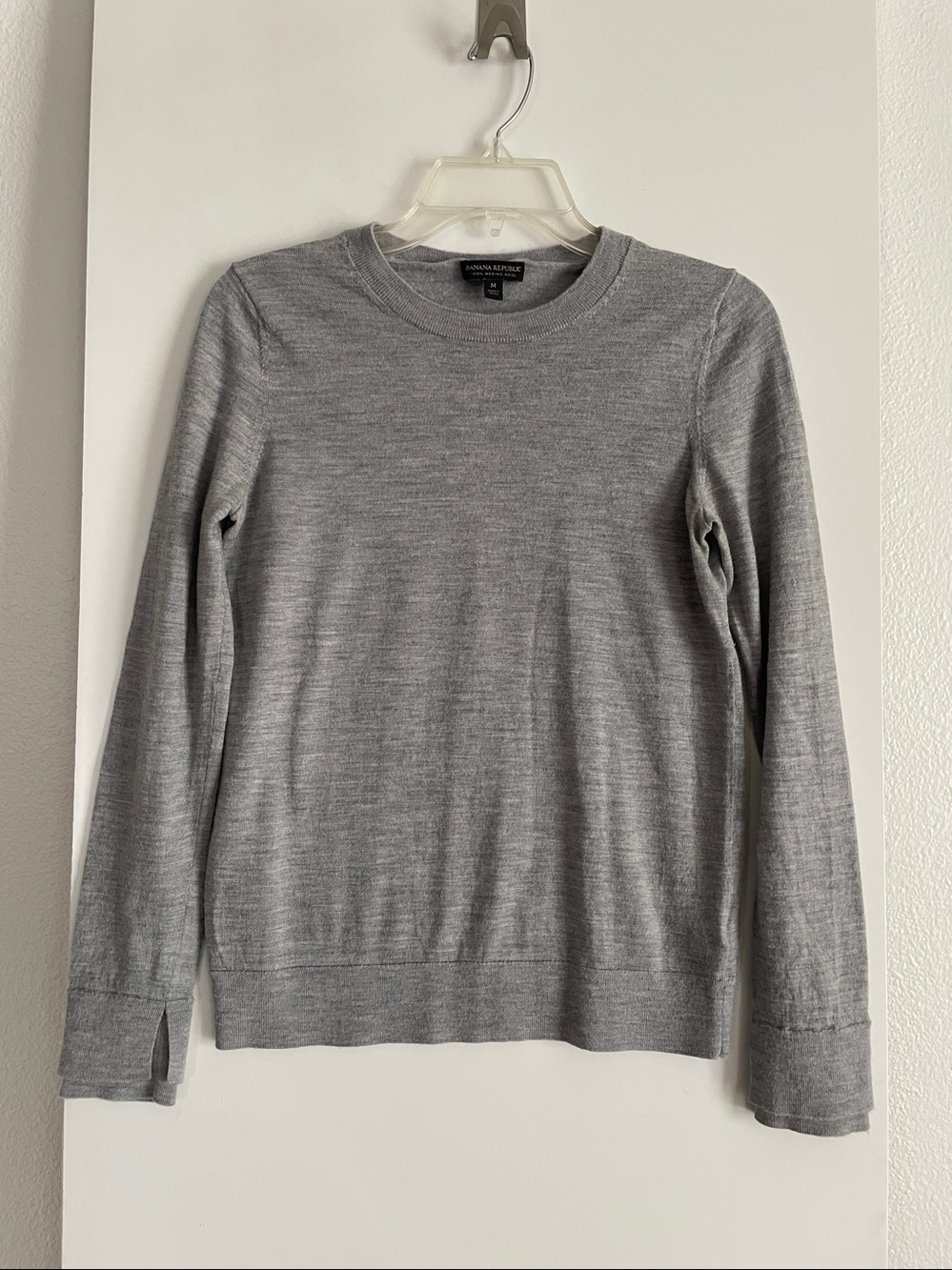 Banana Republic Merino Wool Classic Crew Neck Sweater Grey